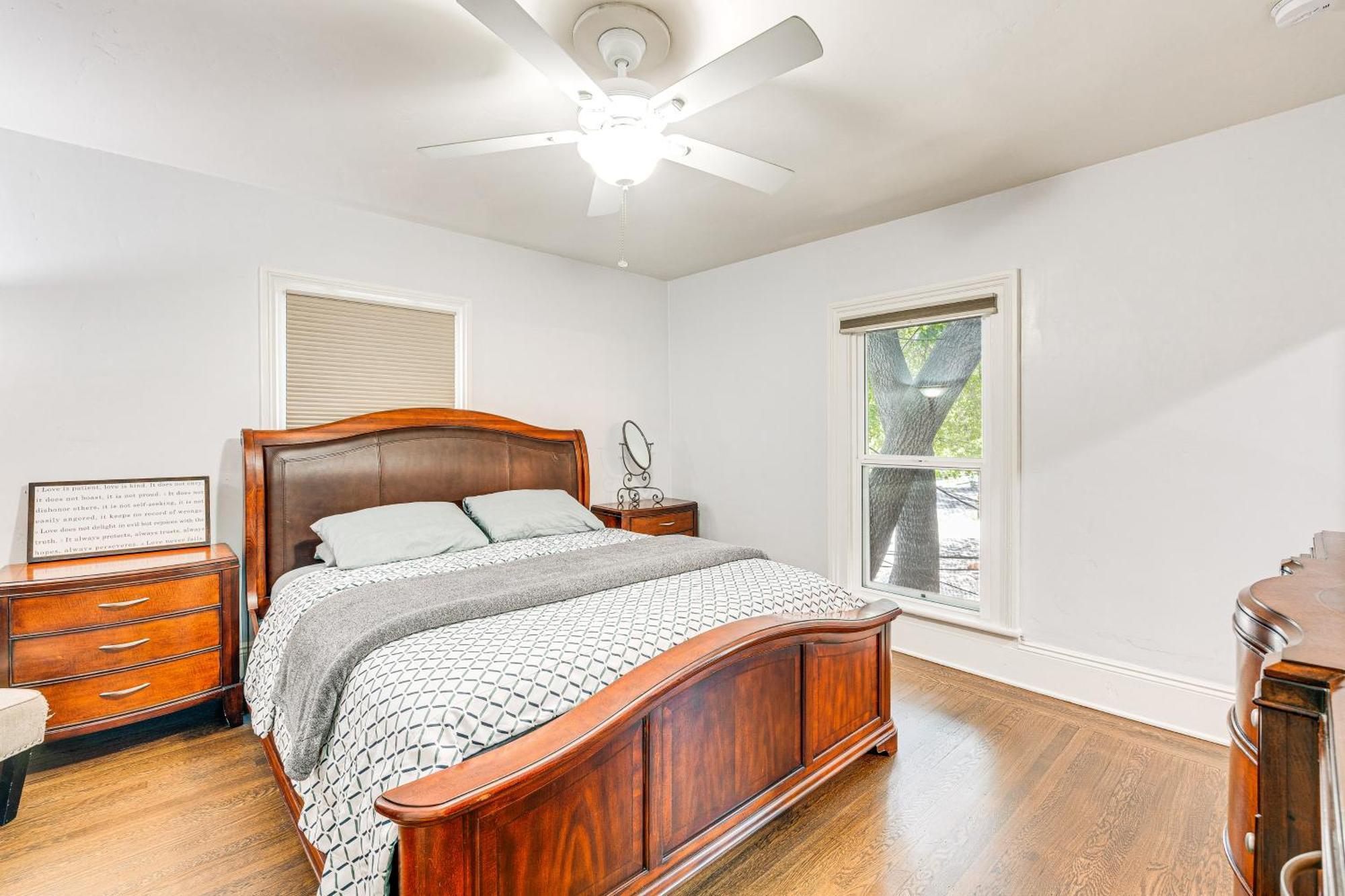 Bright Woodland Apartment Walk To Main Street Екстериор снимка